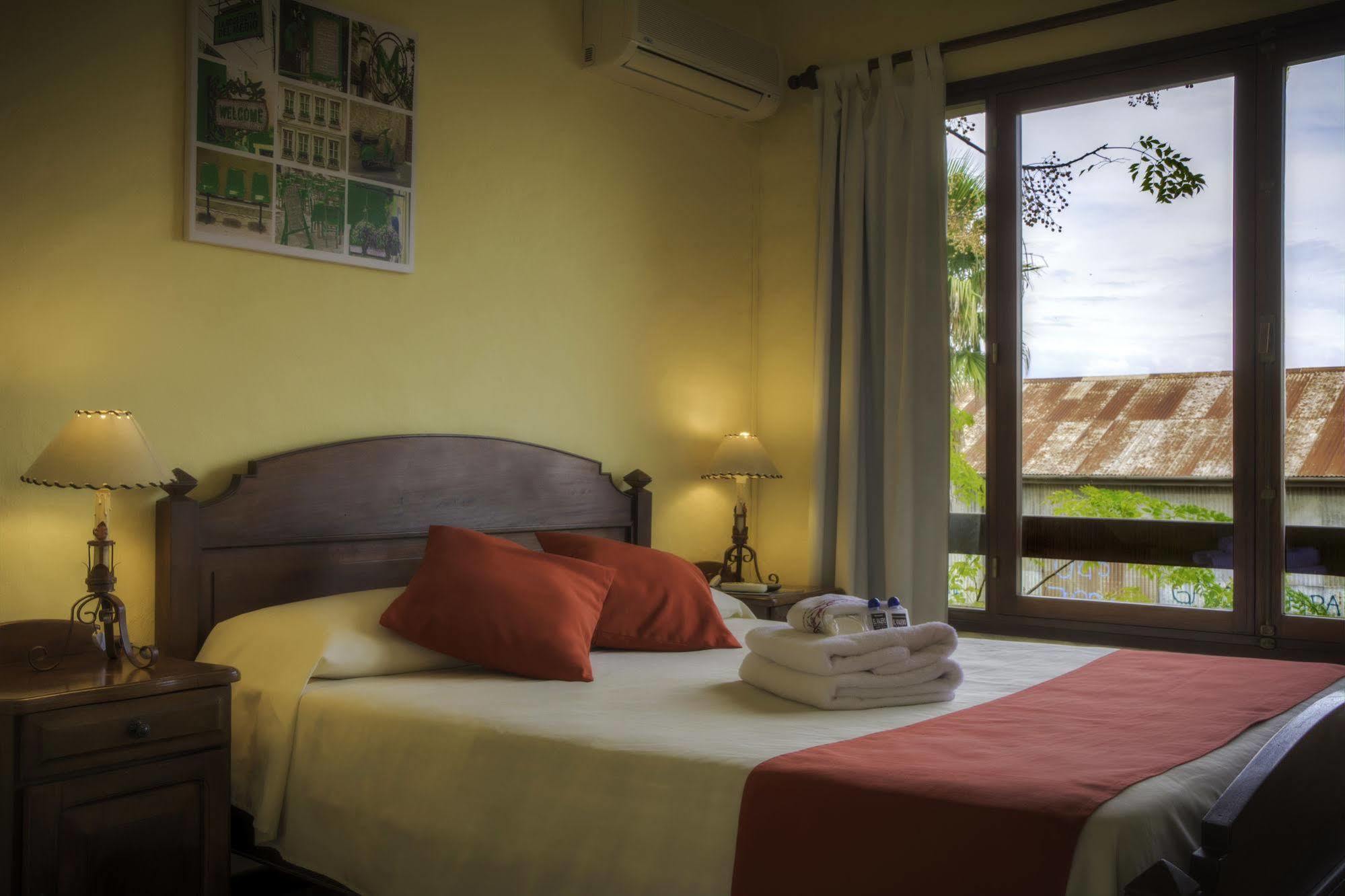 Viajero Posada B&B Колония-дель-Сакраменто Экстерьер фото